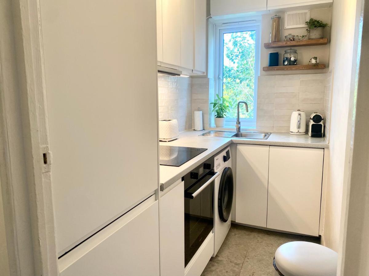 Newly Refurbished 2 Bedroom Apartment In South London Exterior foto