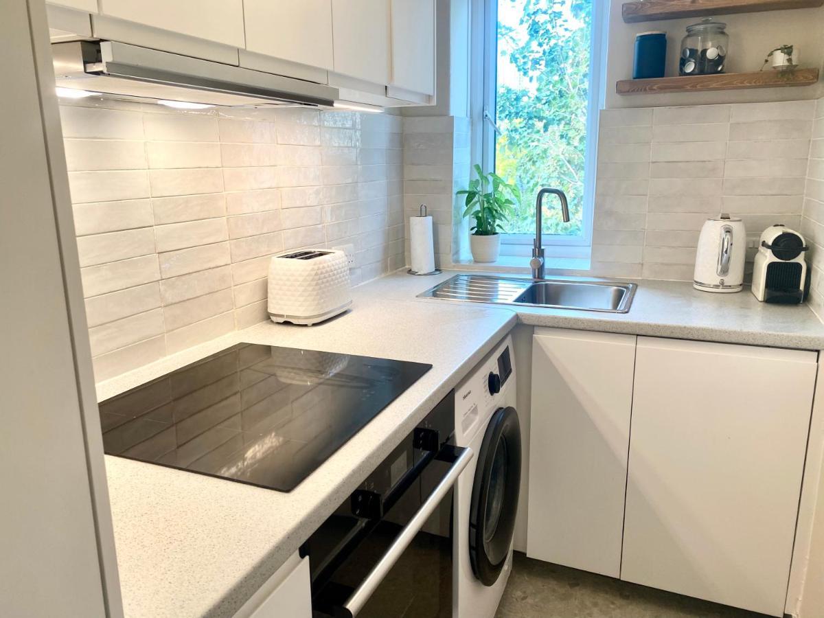 Newly Refurbished 2 Bedroom Apartment In South London Exterior foto